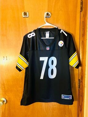 Pro Line NFL Pittsburgh Steelers Villanueva #78 Women’s L Black Jersey Read